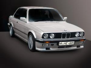 BMW 333i 1985 года